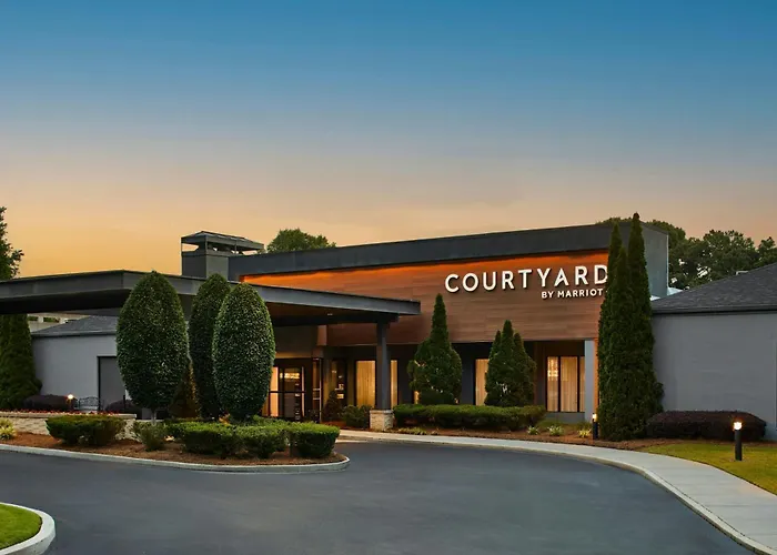 Courtyard By Marriott Atlanta Windy Hill/Ballpark